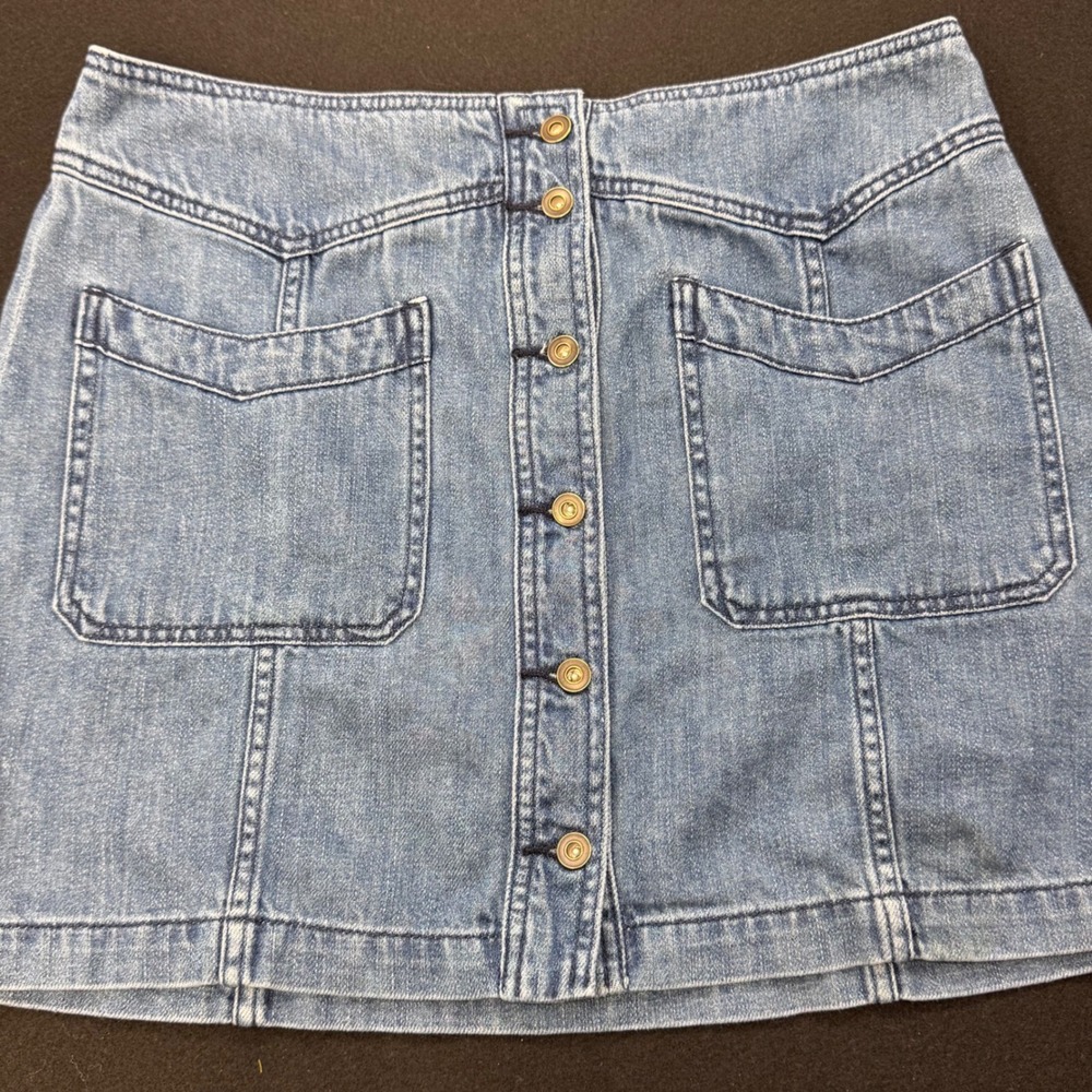 Free People Button Front Denim Mini Skirt Light Wash Size 10 61855-16515125